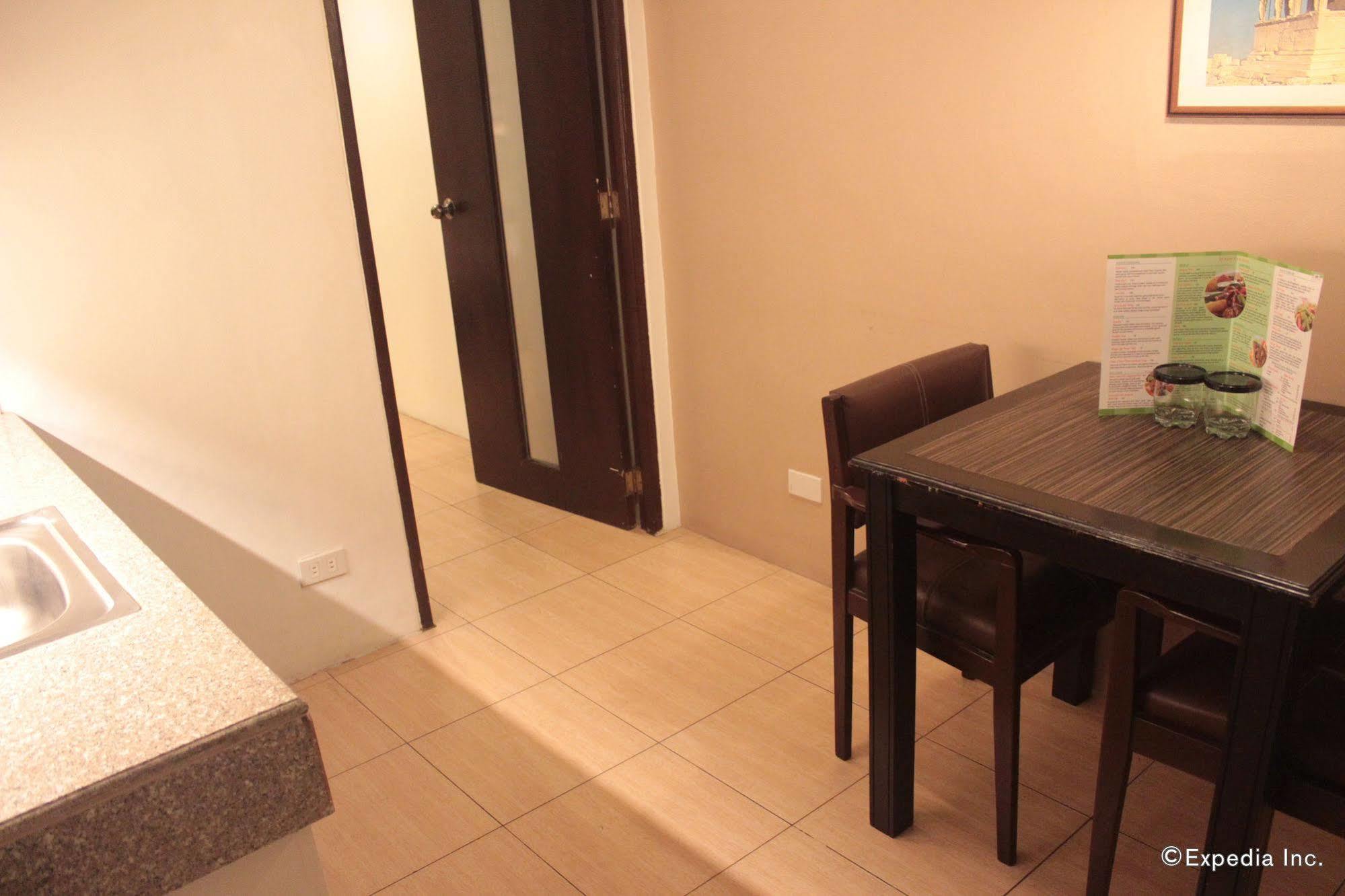Acl Suites Quezon City Eksteriør billede