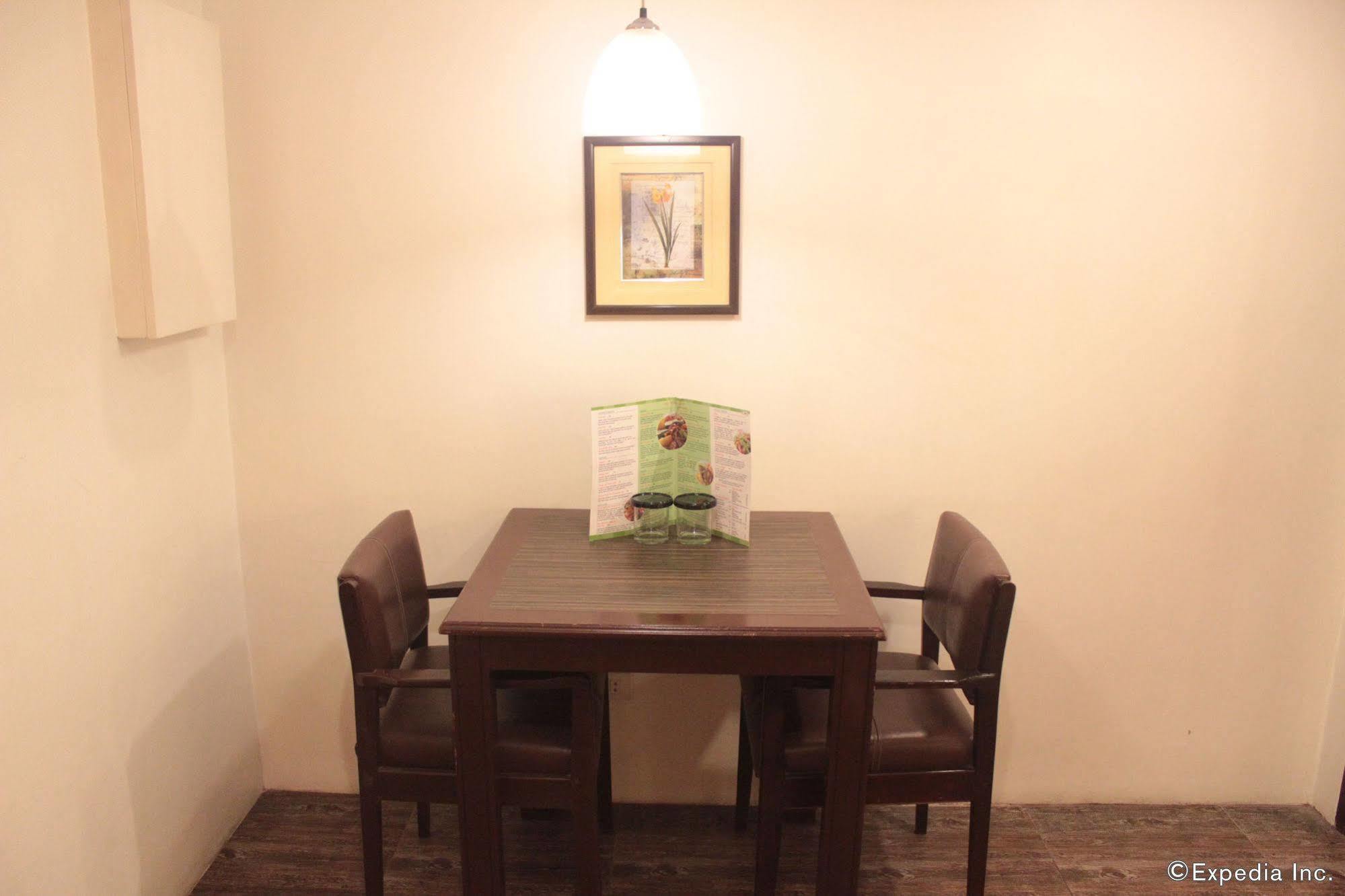 Acl Suites Quezon City Eksteriør billede