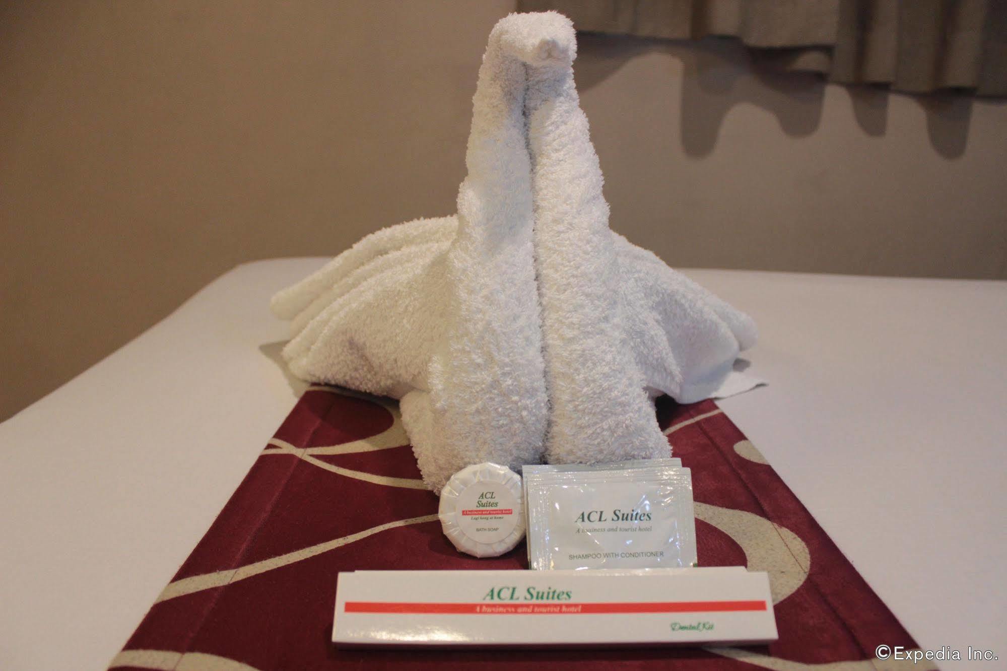 Acl Suites Quezon City Eksteriør billede